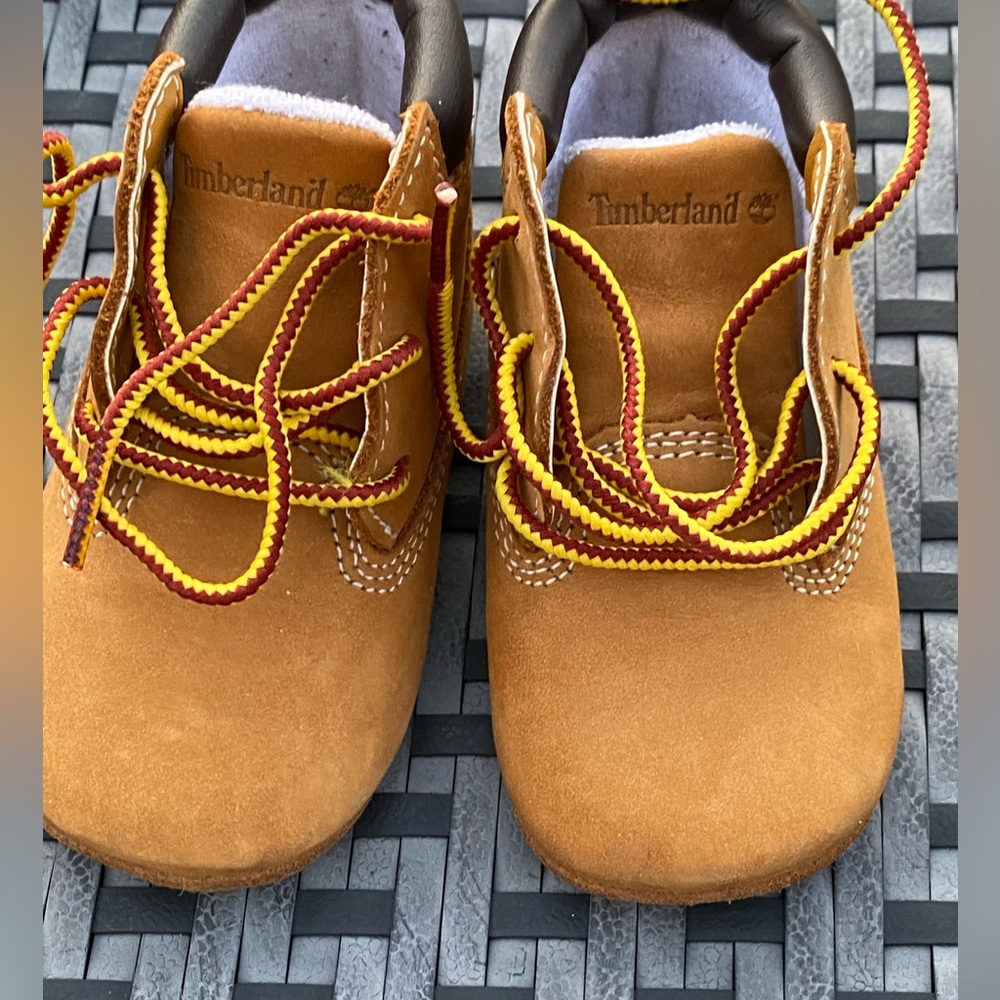 Infant Timberland Boots Size 3 Wheat Color Boots And Hat Set